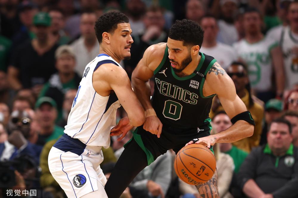 网球员的投 网球员的投